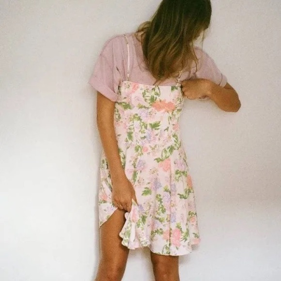 zara mini dress with straight neckline floral print - Picture 3 of 3